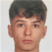 Estudiante recién graduado en bachiller con un 10 en la materia de historia al final del curso ofrece clases particulares de la materia.